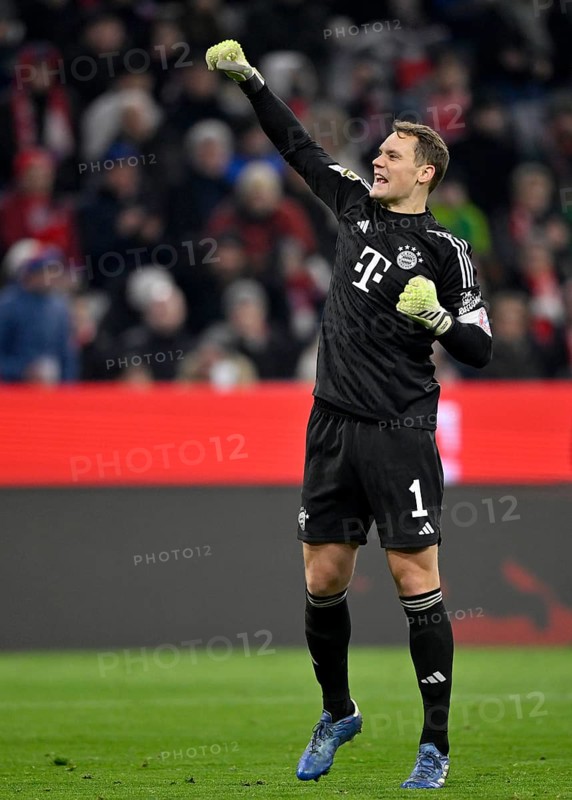 Goal celebration, cheering, joy, goalkeeper Manuel Neuer FC Bayern Munich FCB (01) Gesture, gesture, Allianz Arena, Munich, Bavaria, Germany