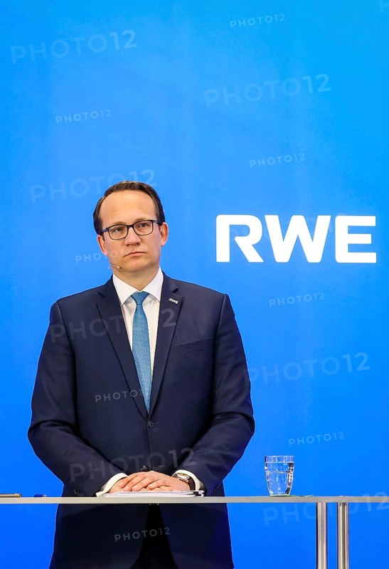 Essen, North Rhine-Westphalia, Germany, RWE CEO Markus Krebber at the RWE Annual Press Conference