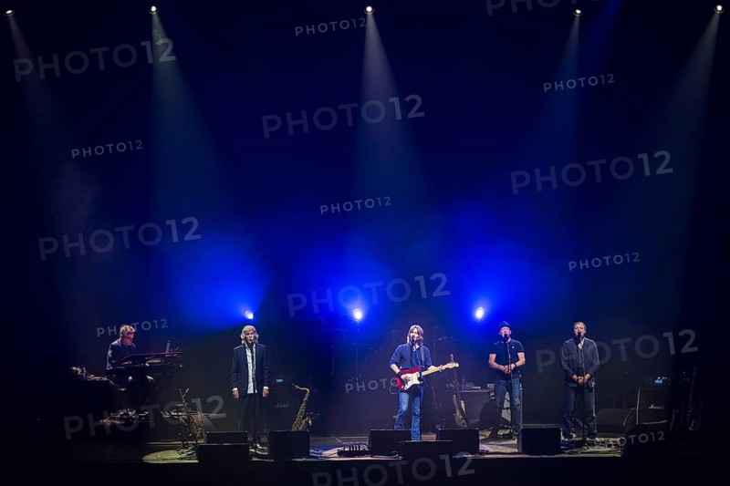 Wroclaw, Poland. 27th February, 2018. Concert of band Dire Straits Experience