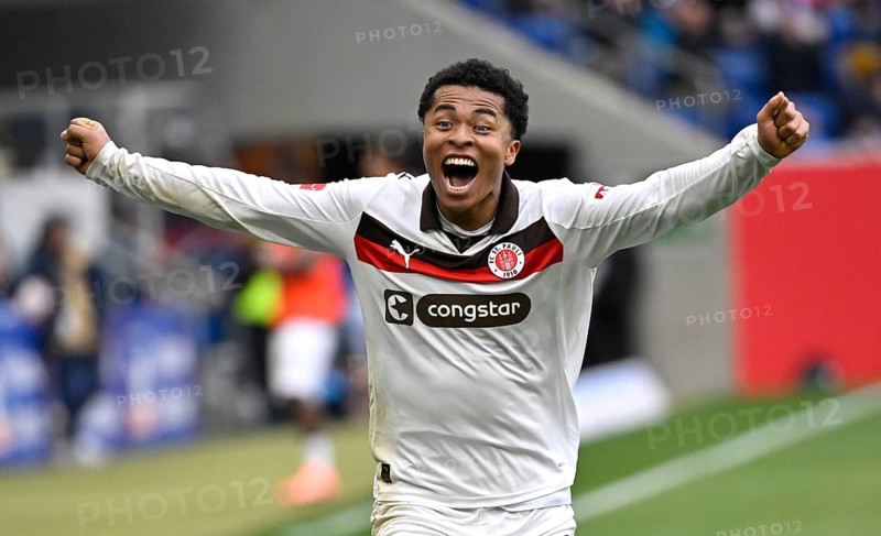 Goal celebration Joel Chima Fujita FC St. Pauli (16) Soccer Bundesliga, PreZero Arena, Sinsheim, Baden-Württemberg, Germany