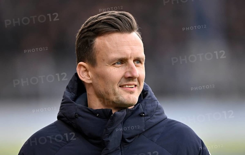 Claus Costa Director Professional Football Hamburger SV HSV Portrait Smiles Football Bundesliga, Voith-Arena, Heidenheim, Baden-Württemberg, Germany