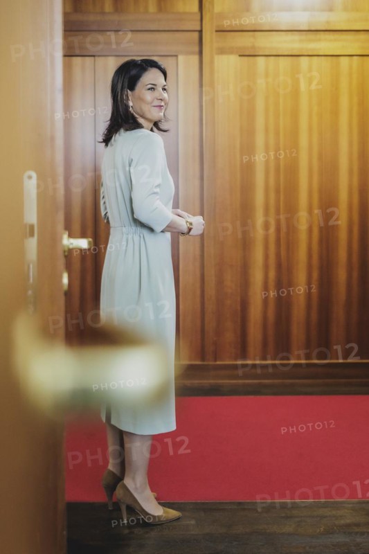 Annalena Bärbock (Alliance 90/The Greens), Federal Foreign Minister, photographed in front of the meeting with Mihai Popsoi (not pictured), Foreign Minister of Moldova, in Berlin, 9 April 2024 / Photographed on behalf of the Federal Foreign Office
