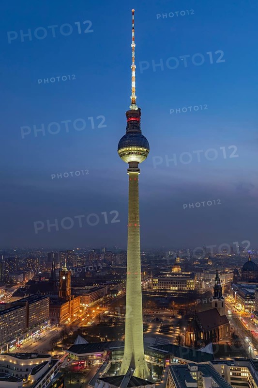 Berlin TV Tower, Park am Fernsehturm, Berlin, Germany < english> Berlin TV Tower, Park am Fernsehturm, Berlin, Germany