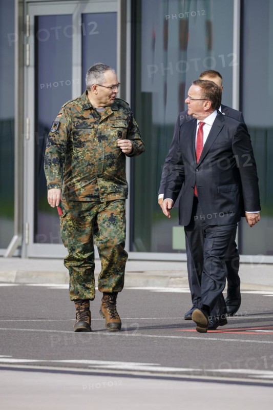 Federal Defence Minister Boris Pistorius, SPD, and the Inspector of the Army, Lieutenant General Alfons Mais, bid farewell to the 20 or so soldiers of the Lithuanian brigade's preliminary command at BER Airport. Here during a press statement. The preliminary command is to grow to a deployment staff of around 150 members of the German Armed Forces by the fourth quarter of 2024. The army brigade will be reorganised in Lithuania with the name Panzerbrigade 45. Following the official commissioning of the brigade in 2025, the other forces will be deployed starting in 2025. The Lithuanian brigade should be operational by the end of 2027. Berlin, 08.04.2024