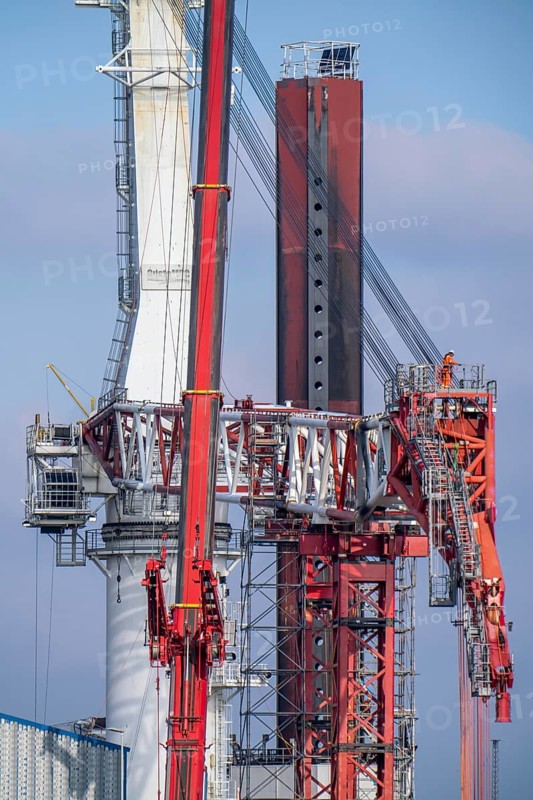 Lloyd Werft, shipyard in the overseas harbour of Bremerhaven, work on the offshore work vessel, crane ship Wind Lift 1, in Kaiserhafen 3, Bremen, Germany