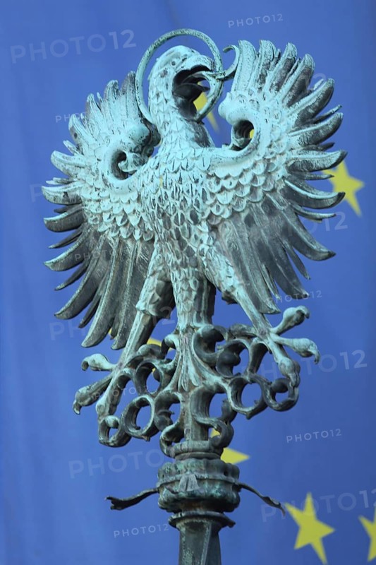 Eagle with city coat of arms, imperial eagle and federal eagle behind EU flag, Römerberg, Römer, Old Town, Main, Frankfurt, Hesse, Germany