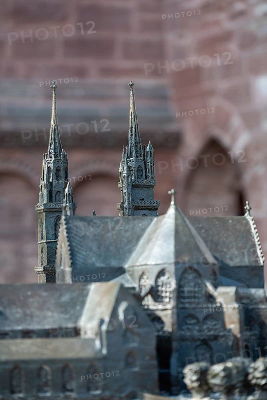 Model, also tactile model made of cast bronze of Basel Cathedral on the viewing platform, designed for visually impaired people to give them a haptic idea of important buildings, Altstadt, Basel, Canton of Basel-Stadt, Switzerland