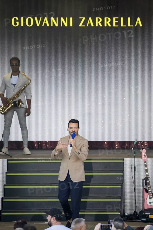 Giovanni Zarrella live on An Italian Summer Night Tour in the Berlin Gardens of the World on 13 June 2024