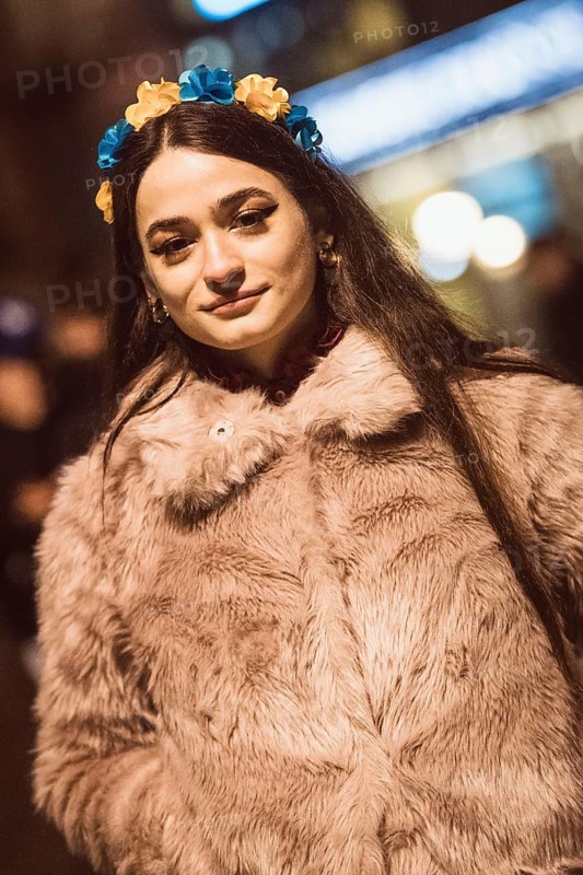 A participant in the demonstration under the slogan For Europe's future, we stand with Ukraine, organized by the Vitsche Association in memory of the 4th anniversary of the start of the Ukraine war on 24.02.2026 in front of the Brandenburg Gate, Berlin