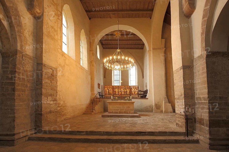 Altar of the Romanesque monastery church Drübeck, interior view, monastery, Drübeck, Harz, Lower Saxony, Germany