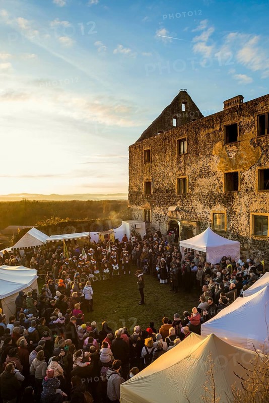 Medieval Christmas market, sunset, Burkheim, Vogtsburg, Kaiserstuhl, Baden-Württemberg, Germany