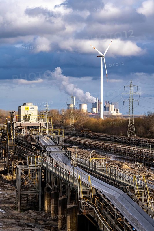 RWE Power lignite power plant Neurath, conveyor belts in opencast mining, for overburden and coal, near Grevenbroich, power plant units, chimneys, cooling towers, North Rhine-Westphalia, Germany
