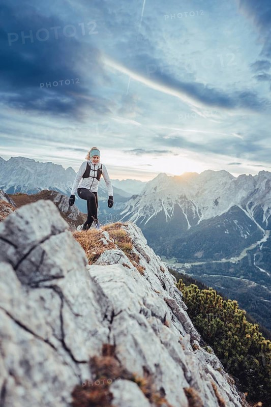 Trail running on the Grubigstein in the Tiroler Zugspitzarena in Tyrol in the Alps in Austria