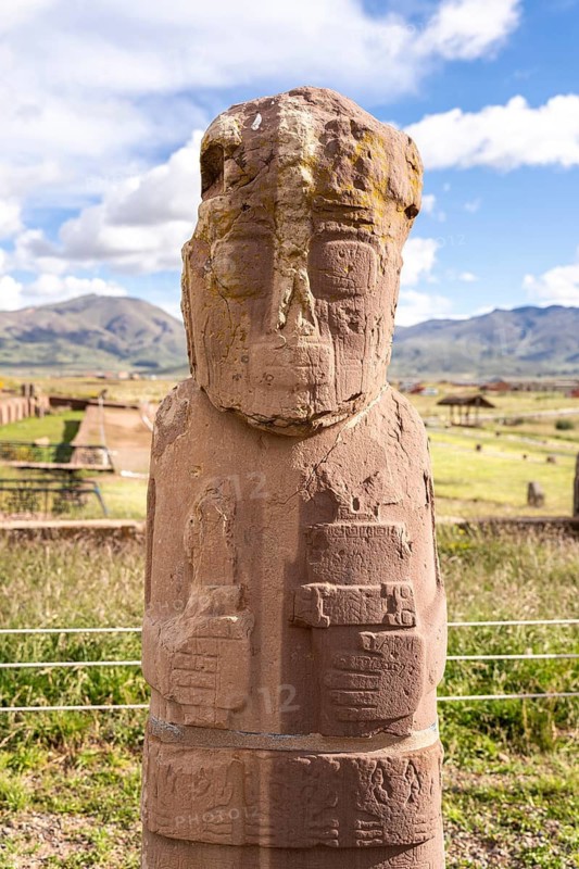 El Fraile Monolith, Kalasasayao Temple Temple of the Standing Stones, Tiwanaku, Bolivia