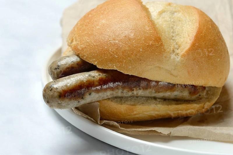 Nuremberg sausages in rolls, Nuremberg bratwurst sausages