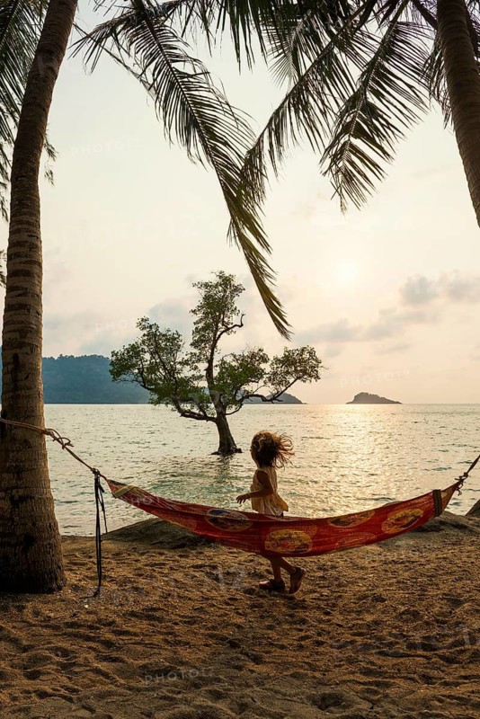 Tree in the sea, The Lonely Tree in the Sea, sunset, Klong Son Beach, Ko Chang, Koh Chang, Mu Ko Chang National Park, Trat, Thailand