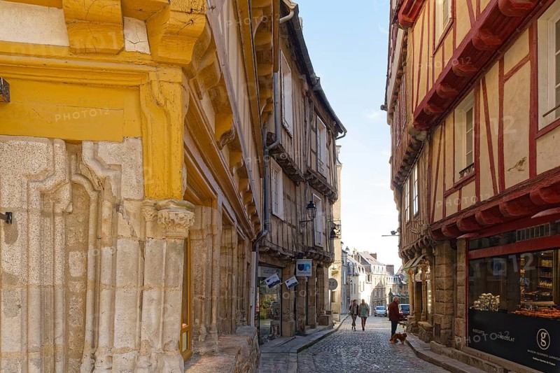 Rue des Chanines in the old town of Vannes in Brittany. Vannes, Morbihan, France