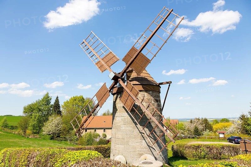 Turmholländer windmill in Reichstädt, small and highest windmill in Saxony, Dippoldiswalde, Saxony, Germany
