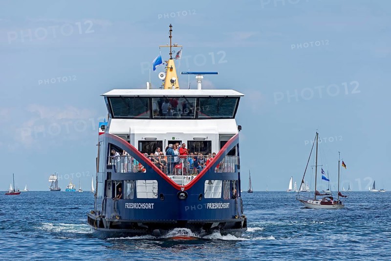 Fjord ferry, sailing ships, sailing boats, Kiel Week, Kiel Fjord, Kiel, Schleswig-Holstein, Germany