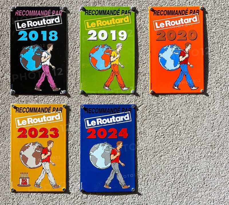 Le Routard food guide recommendation plaque signs, Amarante, Tâmega e Sousa, Portugal
