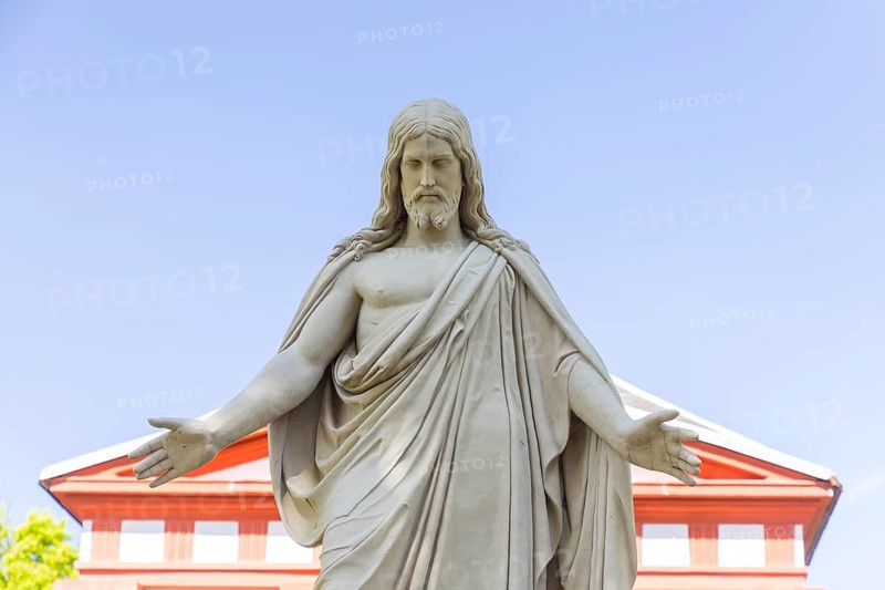Large figure of Jesus Christ with outstretched arms at the Neschwitz cemetery, Upper Lusatia, Saxony, Germany
