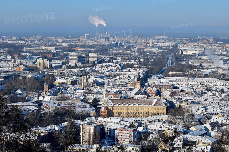 View from the Turmberg to Durlach with town church and town hall, in the background Karlsruhe, snow, Baden-Württemberg, Germany