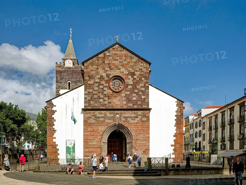 Late Gothic church, Cathedral Sé Catedral de Nossa Senhora da Assunção, Old Town, Funchal, Madeira, Portugal