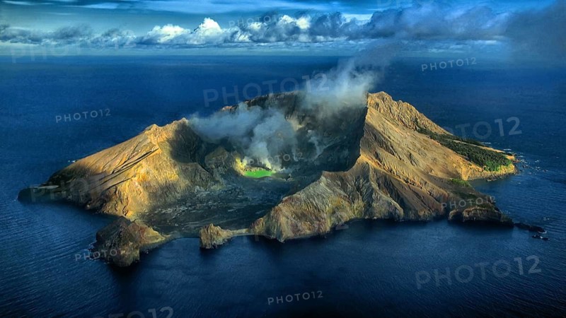New Zealand, island, White Island, geothermal, gases, volcanism, volcano, New Zealand
