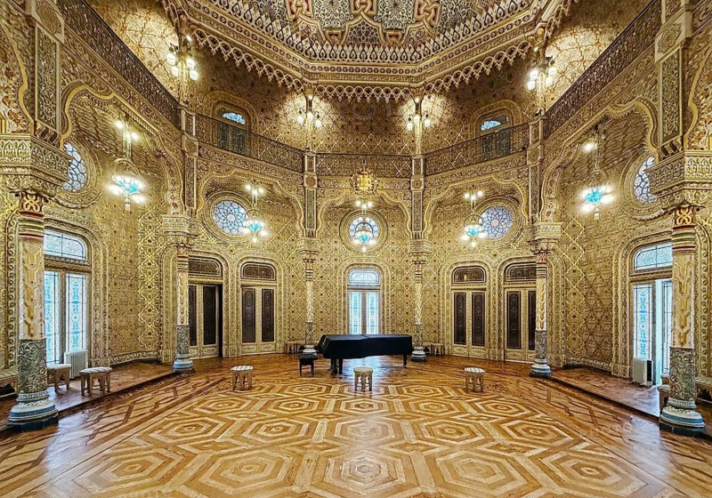 Salao Arabe, Arab salon in Palácio da Bolsa, neoclassical style stock exchange, magnificent building, UNESCO World Heritage Site, Porto, Portugal