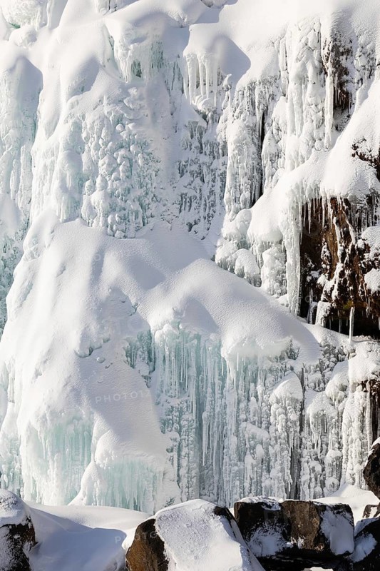 Öxarárfoss, frozen waterfall, lava rock, rock, snow, frost, winter, Golden Circle, Iceland, Scandinavia