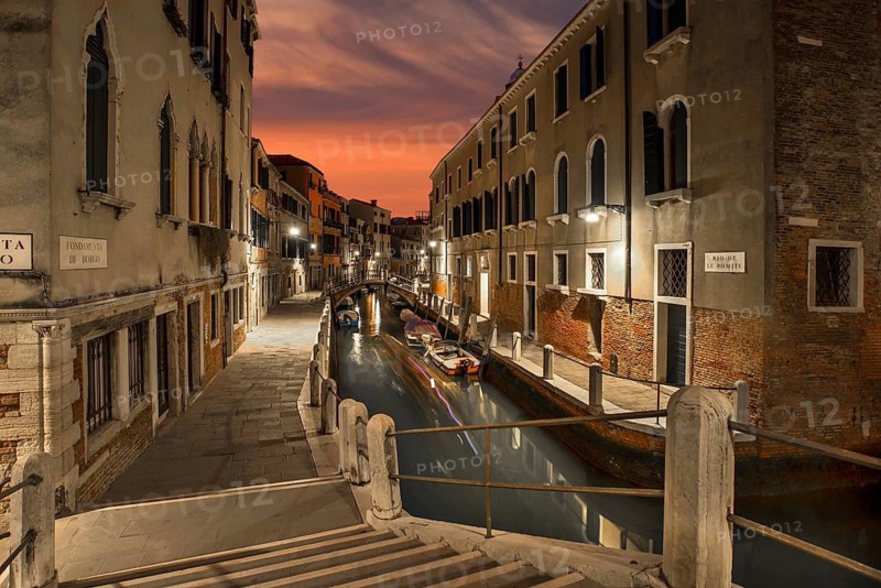 Quiet evening mood on a side canal in the Dorsodoro district, Venice, Veneto, Italy