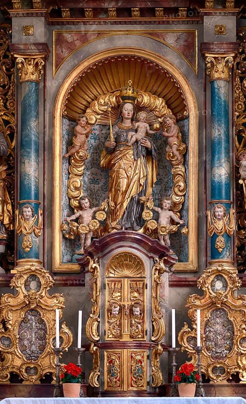 Interior view, altar, Heilig Geist Hospital Church, Wangen im Allgäu, Bavaria, Germany