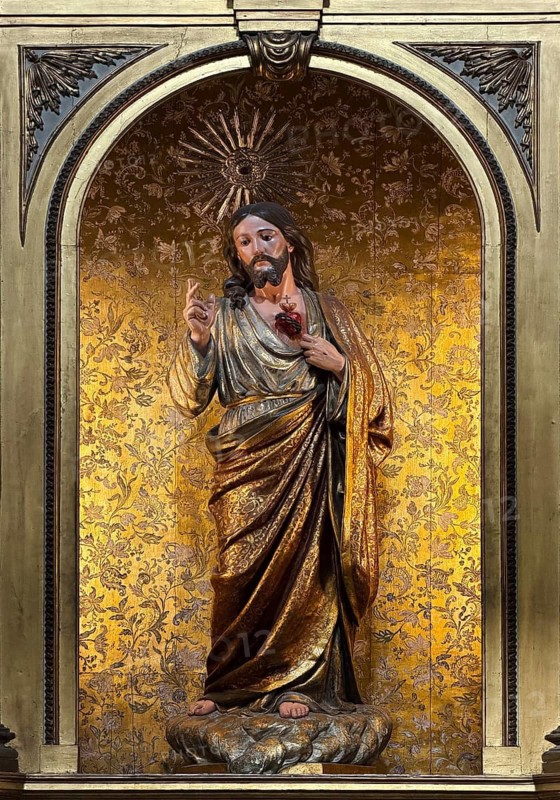 Sacred artwork in the Igreja da Santíssima Trindade, Church of the Holy Trinity, Porto, Portugal