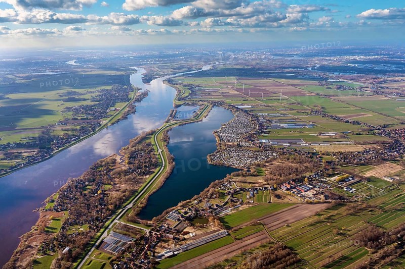 Hohendeicher See, Oortkatensee, swimming lake, Marschlande, Ochsenwerder, Elbe, Norderelbe, Süderelbe, river, landscape protection area, Vierlanden, aerial view, Bergedorf, Hamburg, sky, landscape, nature, water, river, air, ground, horizon, campsite