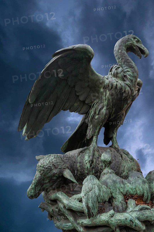 Geiersbrunnen fountain with a vulture's nest, built in 1906, Geiersberg, Nuremberg, Middle Franconia, Bavaria Germany