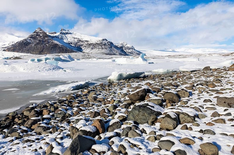 Glacier, glacier ice, glacier lagoon, glacial lake, snow, winter, Fjallsárlón, Breiðamerkurjökull, Vatnajökull region, Iceland, Scandinavia