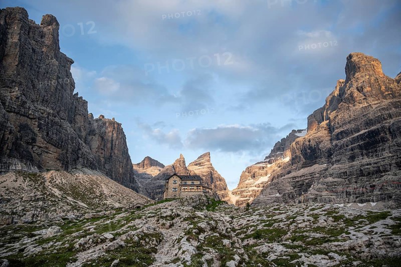Sunset, Refugio Francis Fox Tuckett Alpine Club Hut, mountain peaks of the Brenta Mountains, Brenta-Adamello Natural Park, Trentino, Italy