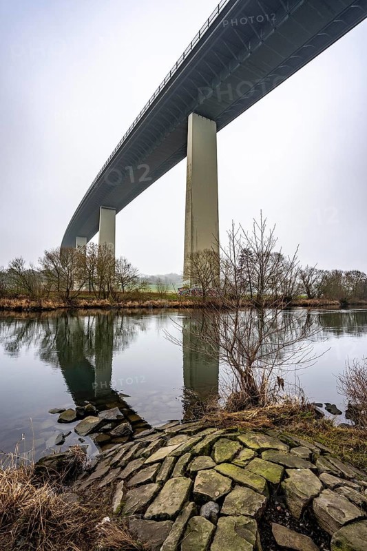 The Mintarder Ruhr Valley Bridge, A52 motorway bridge between Essen and Düsseldorf, longest steel road bridge in Germany, completed in 1966, 1830 meters long, 18 hollow pillars, highest point above ground is 65 meters, is used daily by more than 80, 000 vehicles, is considered dilapidated and is to be replaced, the bridge spans the Ruhr Valley, with the river Ruhr, between Essen-Kettwig and Mülheim an der Ruhr Hr, North Rhine-Westphalia, Germany