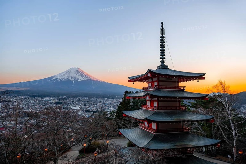 Five-story pagoda of a Shinto Shrine, Chureito Pagoda, with views of Fujiyoshida City and Mount Fuji volcano at sunset, Arakura Fuji Sengen Shrine, Arakurayama Sengen Park, Yamanashi Prefecture, Japan
