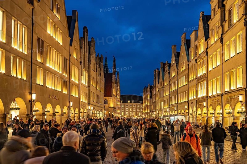 Giebelhäuser am Prinzipalmarkt at dusk, Münster, North Rhine-Westphalia, Germany