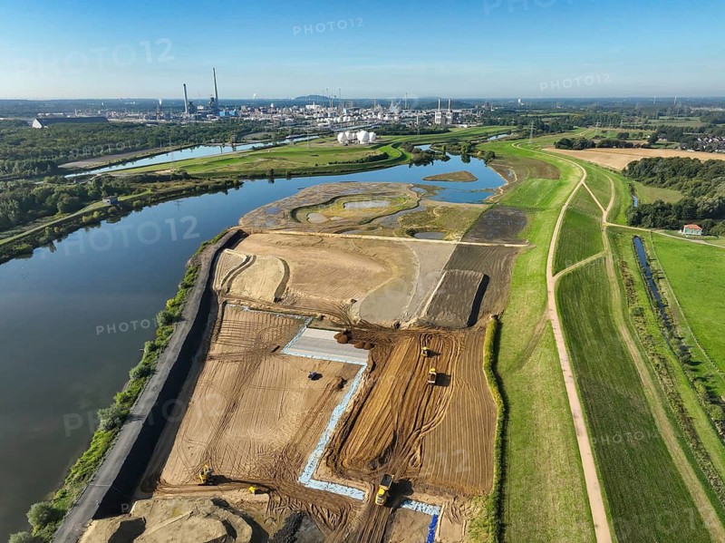Haltern-Marl, North Rhine-Westphalia, Germany - Lippe, flood protection in the Haltern-Lippramsdorf-Marl area (HaLiMa) . Flood protection on the River Lippe by relocating the dyke and thus extending the floodplain. Marl Chemical Park at the back