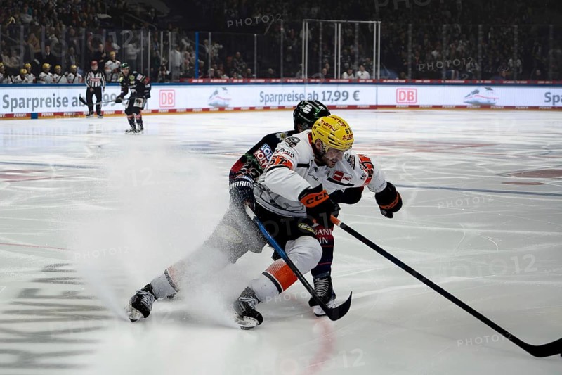 Eisbären Berlin vs. Löwen Frankfurt, ice hockey in the Uber Arena, Berlin, 02.01.2026