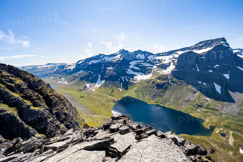 Panorama, view of mountain landscape from the summit of Innerdalstårnet, Lake Giklingdalsvatnet and Flatvaddalen high valley, Trollheimen Mountain Area, Sunndal, Møre og Romsda, Vestlandet, Norway