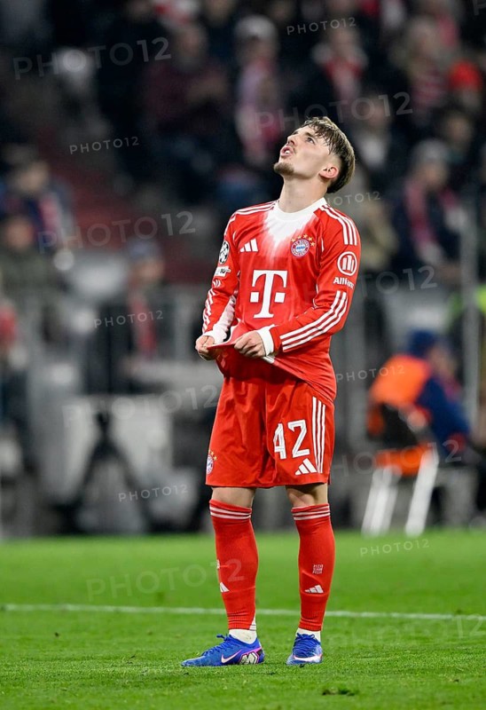 Lennart Karl Bayern Munich FCB (42) disappointed gesture gesture football, Champions League, Allianz Arena, Munich, Bavaria, Germany