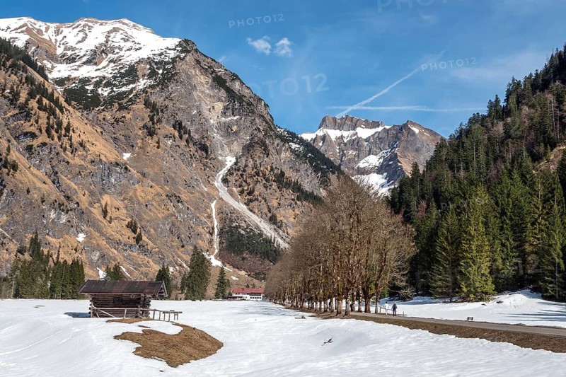 Oytal hinten Kratzer und Berge der Allgäu Alps, Oytalhaus, Oberstdorf, Oberallgäu, Allgäu, Bavaria, Germany