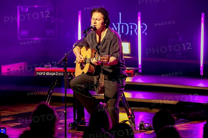 Johannes Oerding gives his first concert after a long break and in connection with his new album in front of 300 guests at the NDR Landesfunkhaus Niedersachsen, Hanover, 24.03.2026