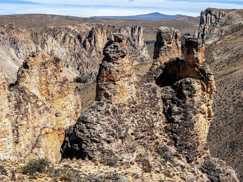 Rock formations, Sendero Los Balcones, hiking trail along the canyon rim of the Rio Pinturas, Parque Patagonia Argentina, Park Patagonia Argentina, Argentina