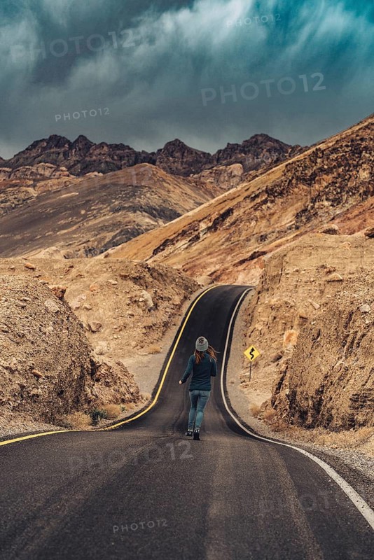 Death Valley woman tourist