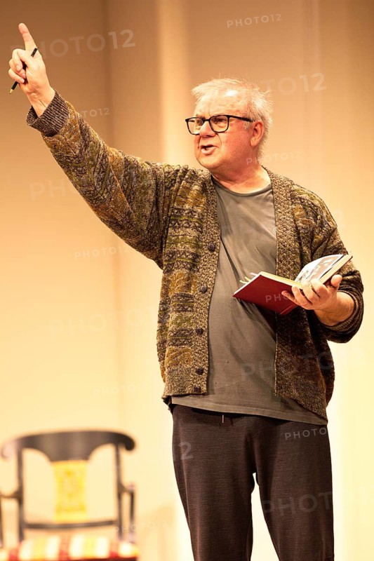 Joachim Krol (Wolfgang), Sophia oder das Emde der Humanisten, German premiere, photo rehearsal on 11.03.2026 at the Renaissance Theatre, Berlin, premiere on 15.03.2026