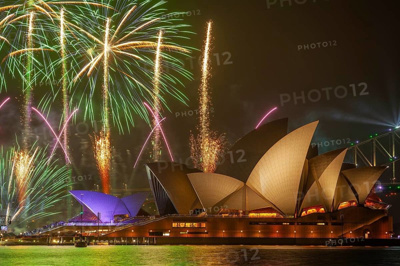 Sydney 2021 Australia Day fireworks in the harbor